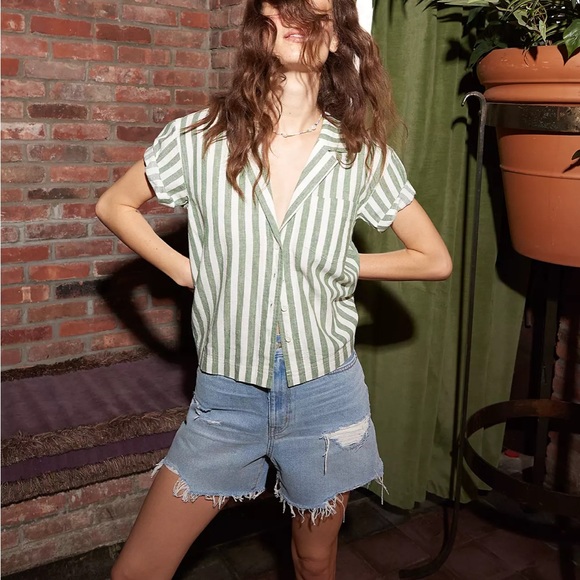 Madewell The Momjean Short in Lansdale Wash - Picture 4 of 11